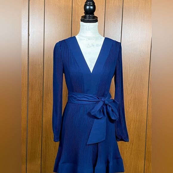 MILLY Liv Belted Pleated Dress size 2 - Picture 7 of 13